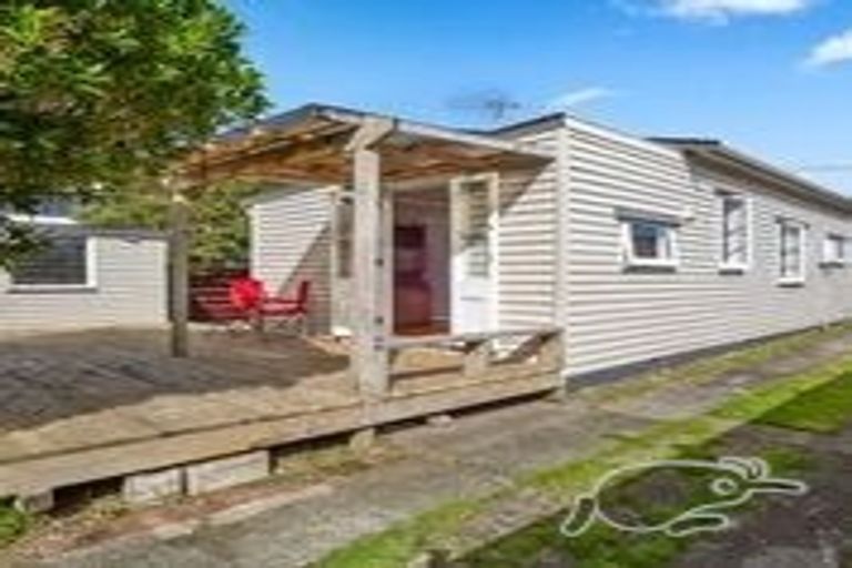 Photo of property in 7 Huia Street, Petone, Lower Hutt, 5012