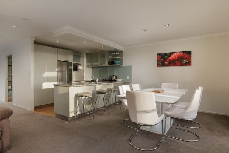 Photo of property in 208/178 Marine Parade, Mount Maunganui, 3116