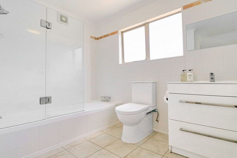 Photo of property in 102a Parkvale Road, Karori, Wellington, 6012