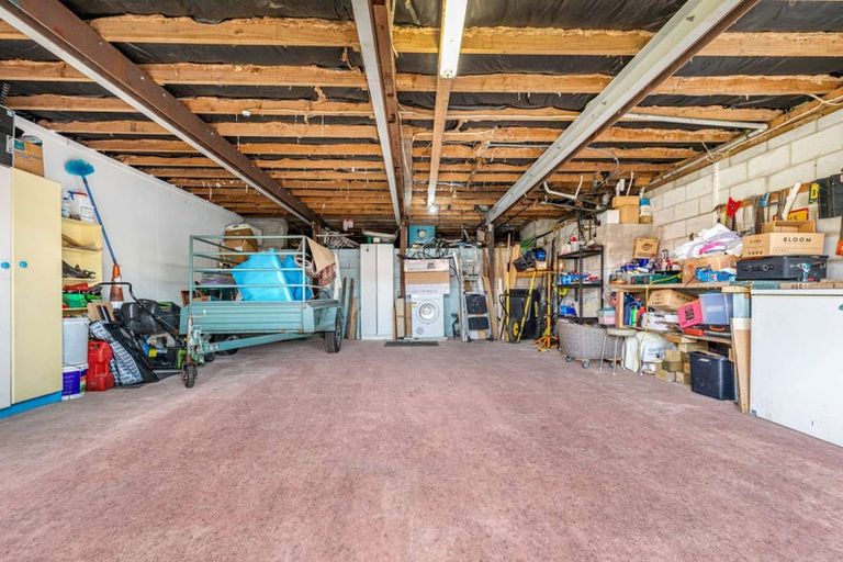 Photo of property in 1 Clyde Street, Utuhina, Rotorua, 3015