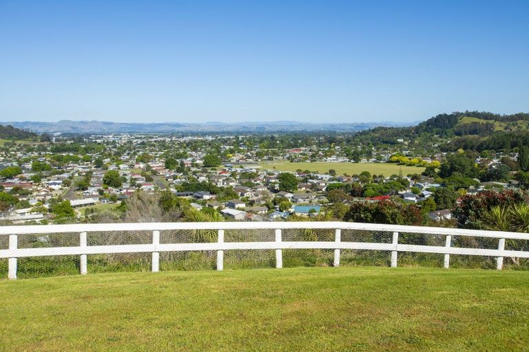 Photo of property in 153 Wheatstone Road, Wainui, Gisborne, 4073