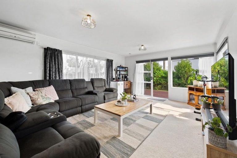 Photo of property in 1/62 Clydesdale Avenue, Somerville, Auckland, 2014