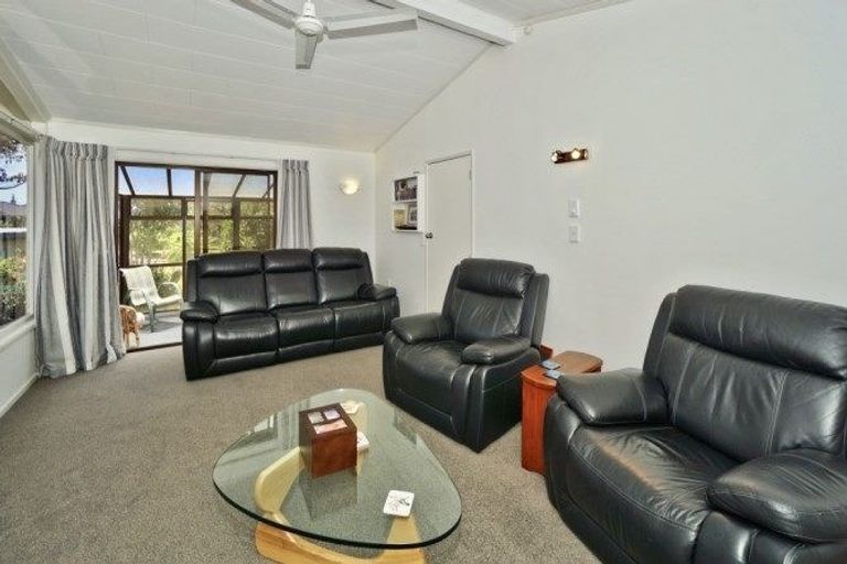 Photo of property in 5 Mountbatten Place, Te Puke, 3119