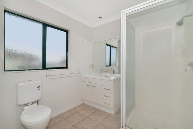 Photo of property in 22 Downing Place, Welcome Bay, Tauranga, 3112