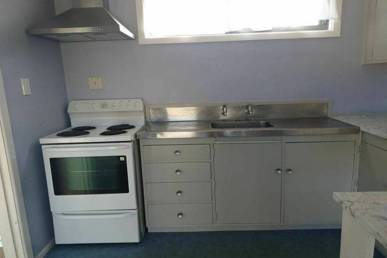 Photo of property in 2/11 Stafford Street, Silverstream, Upper Hutt, 5019