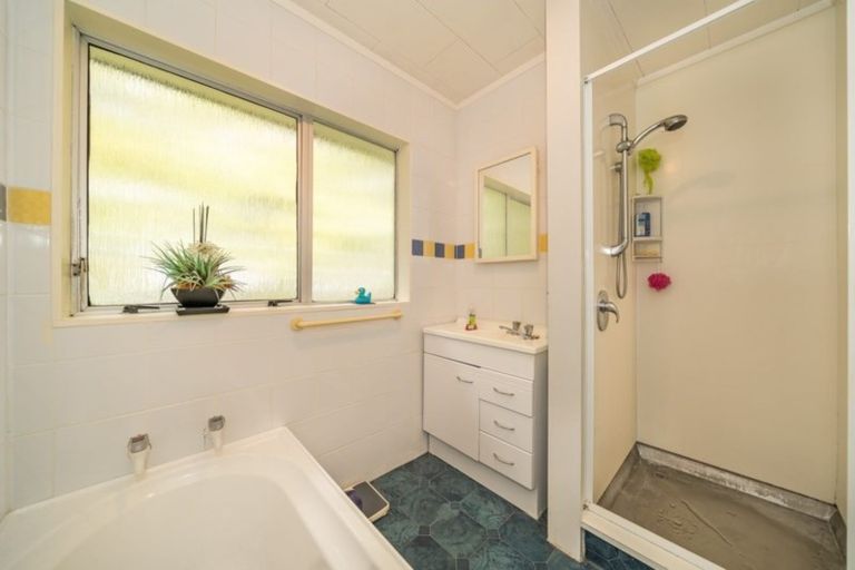 Photo of property in 15 Forest Road, Pinehaven, Upper Hutt, 5019