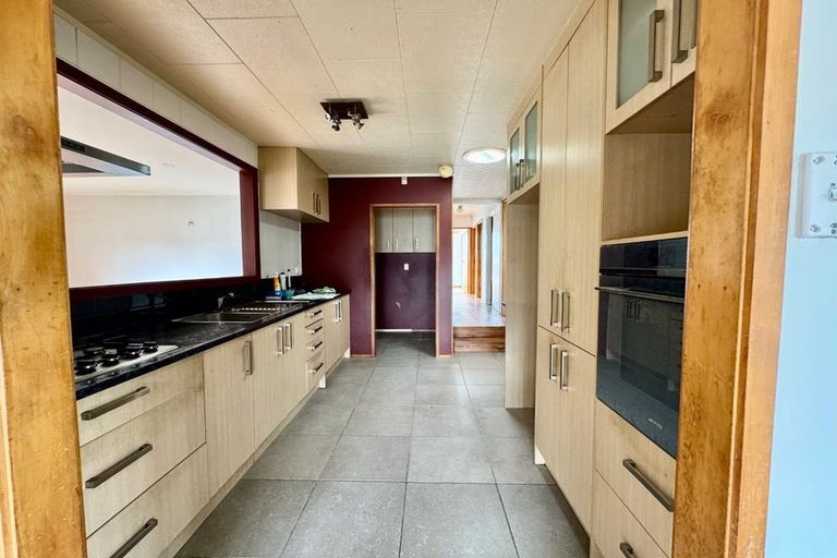 Photo of property in 49 Rosewarne Crescent, Glendene, Auckland, 0602