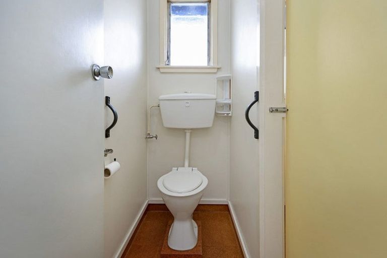 Photo of property in 137 Mcmurdo Street, Tinwald, Ashburton, 7700