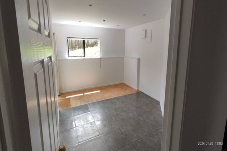 Photo of property in 728 Chapel Road, Dannemora, Auckland, 2016