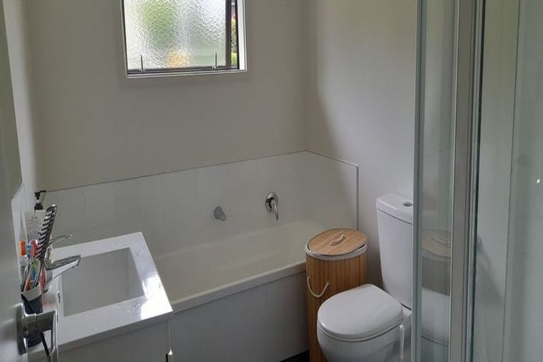 Photo of property in 10 Bathurst Crescent, Pyes Pa, Tauranga, 3112