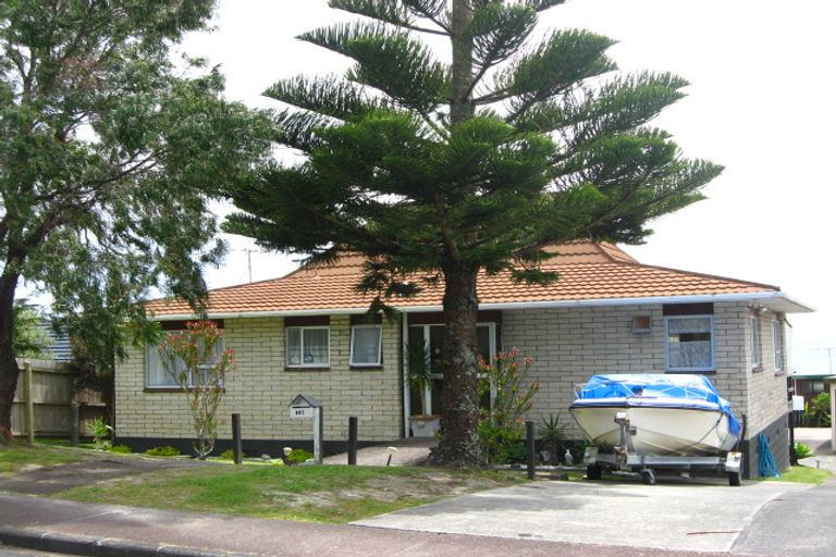 Photo of property in 112a Pacific Parade, Army Bay, Whangaparaoa, 0930