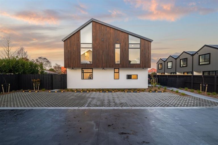 Photo of property in 5/66 Cleveland Street, Edgeware, Christchurch, 8013