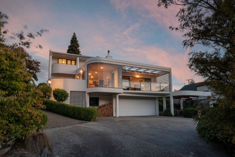 Photo of property in 415 Peninsula Road, Kelvin Heights, Queenstown, 9300