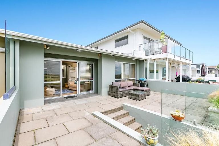 Photo of property in 204 Marine Parade, Mount Maunganui, 3116