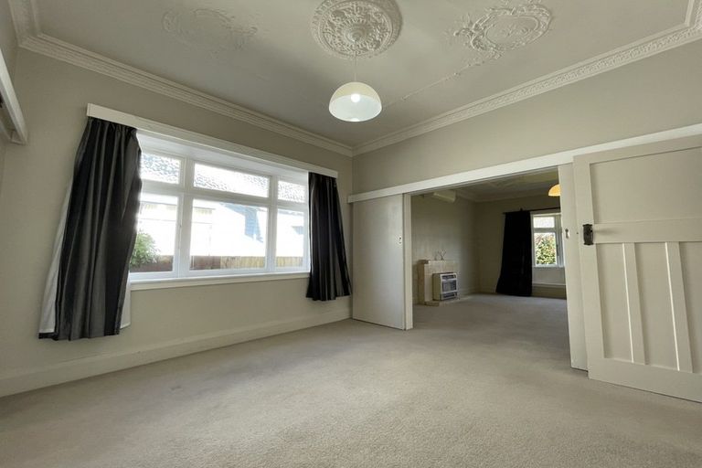 Photo of property in 11 Milverton Avenue, Hokowhitu, Palmerston North, 4410