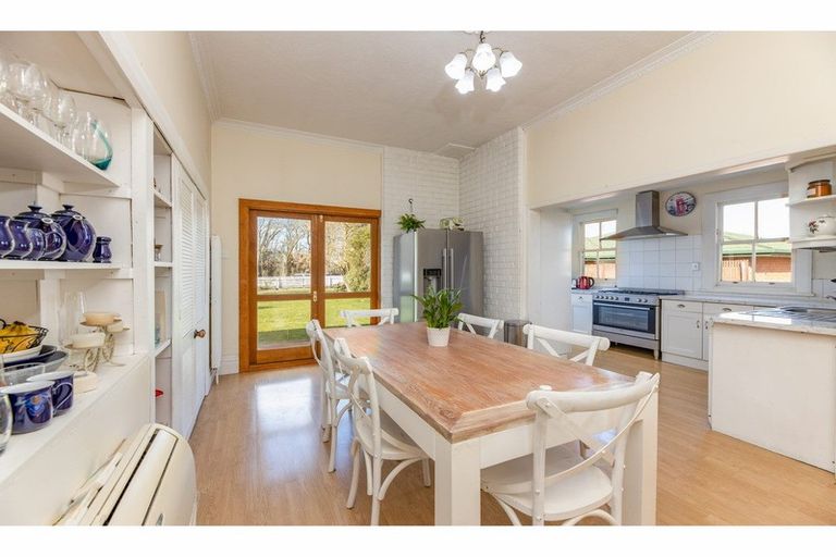 Photo of property in 53 Railway Road, Rangiora, 7400