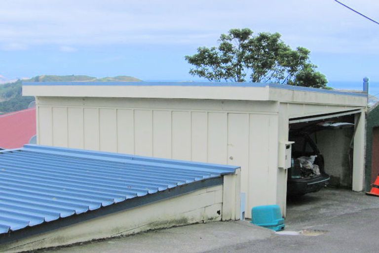 Photo of property in 11 Fortunatus Street, Brooklyn, Wellington, 6021