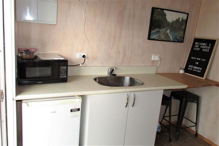 Photo of property in 14 Perotti Street, Greymouth, 7805