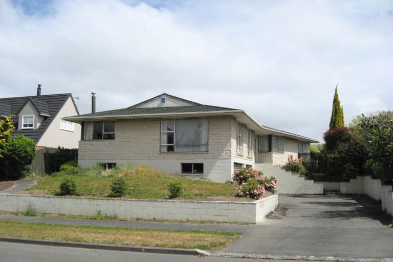 Photo of property in 30 Hillcrest Place, Avonhead, Christchurch, 8042