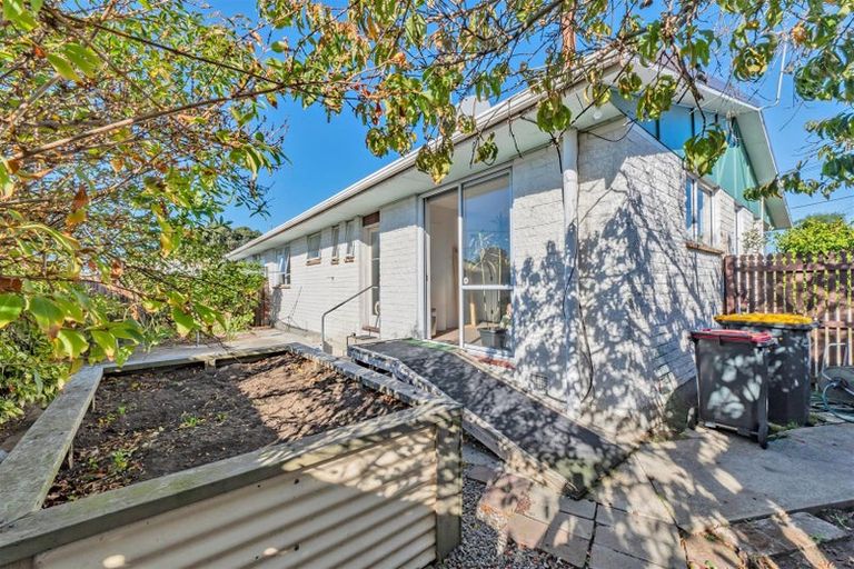 Photo of property in 1/172 Bowhill Road, New Brighton, Christchurch, 8083