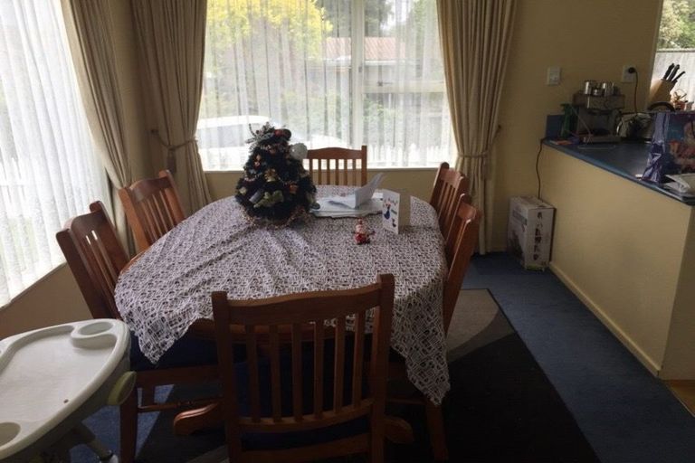 Photo of property in 2 Sorrento Way, Silverstream, Upper Hutt, 5019