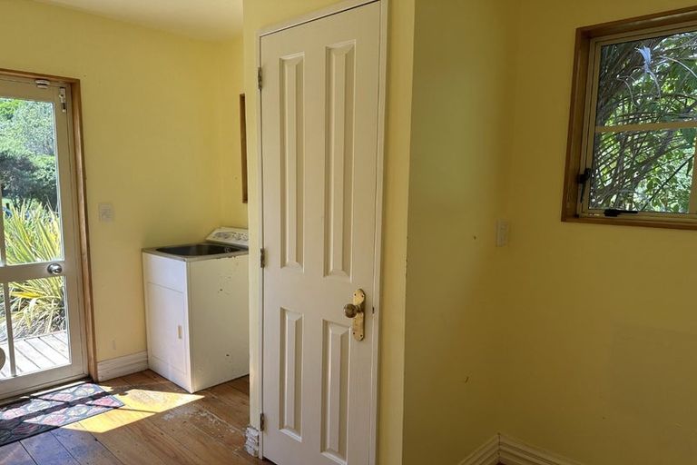 Photo of property in 98 Rahui Road, Otaki, 5512