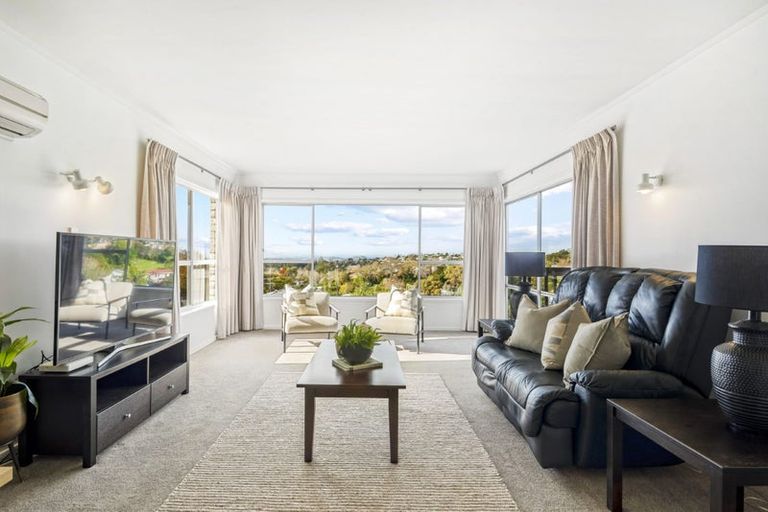 Photo of property in 114 Mountbatten Avenue, Hillcrest, Auckland, 0627