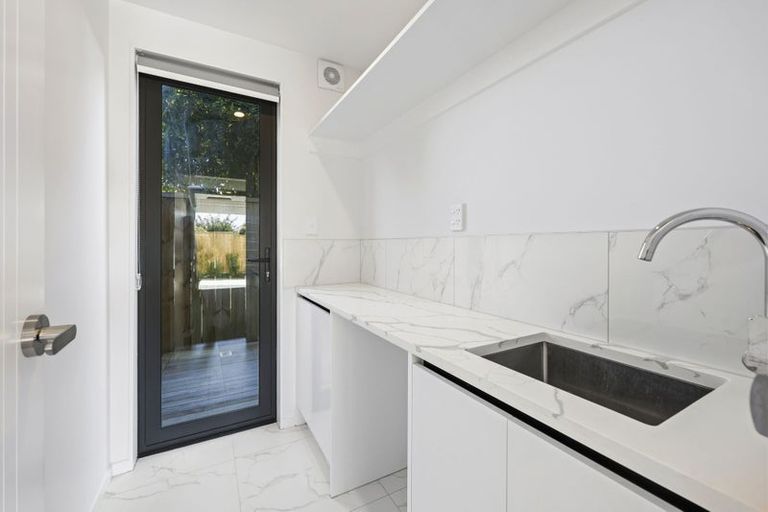 Photo of property in 24c Tomintoul Place, Highland Park, Auckland, 2010