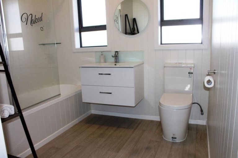 Photo of property in 10 Goodwin Street, Tirau, 3410