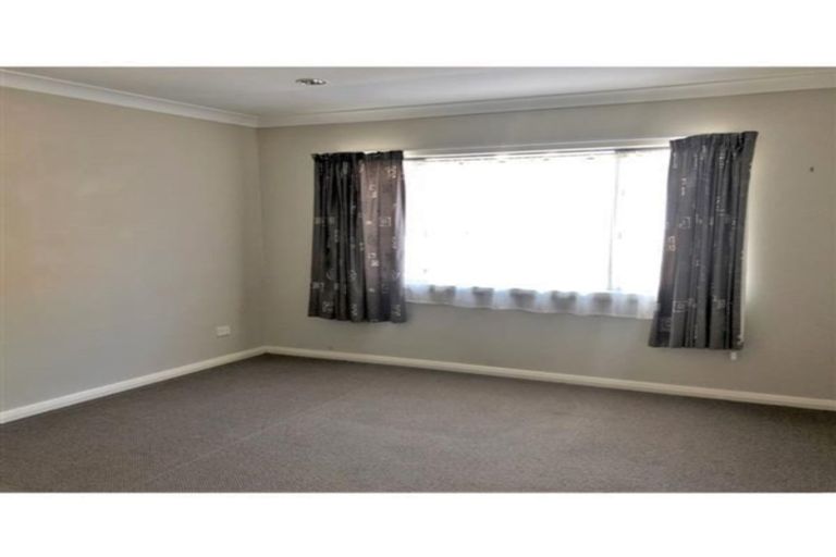 Photo of property in 34 Hayley Lane, East Tamaki Heights, Auckland, 2016