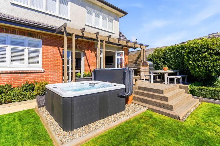 Photo of property in 17 Wycolla Avenue, Saint Clair, Dunedin, 9012