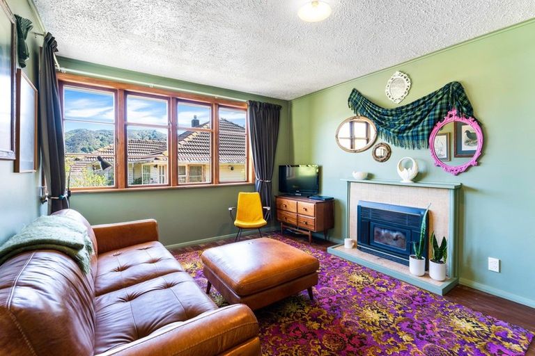 Photo of property in 18 Boyd Grove, Naenae, Lower Hutt, 5011