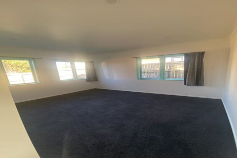 Photo of property in 31 View Road, Titahi Bay, Porirua, 5022