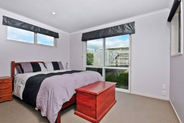 Photo of property in 18 Mcgowan Rise, Tuakau, 2121