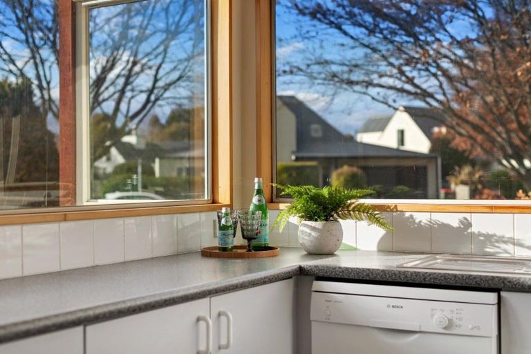 Photo of property in 32 Copper Beech Avenue, Frankton, Queenstown, 9300