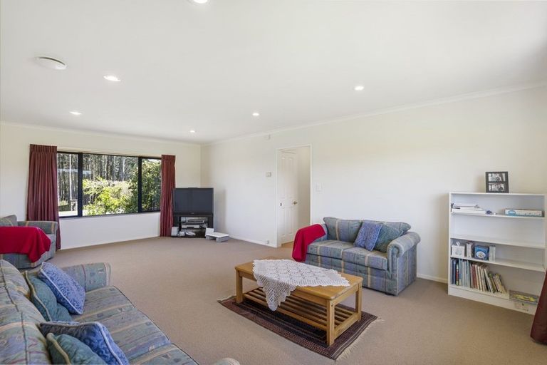 Photo of property in 903 Old North Road, Waimauku, 0882