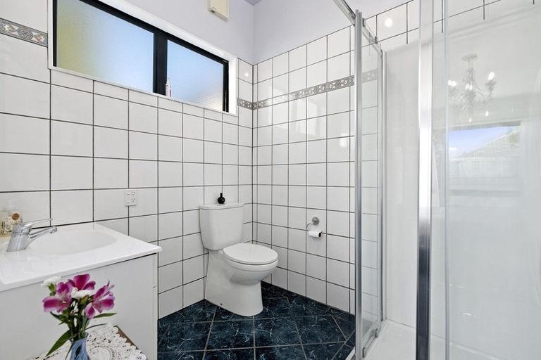 Photo of property in 10 Oak Street, Ebdentown, Upper Hutt, 5018