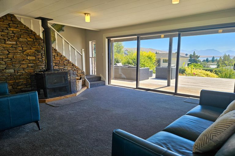 Photo of property in 4 Hamilton Drive, Lake Tekapo, 7999