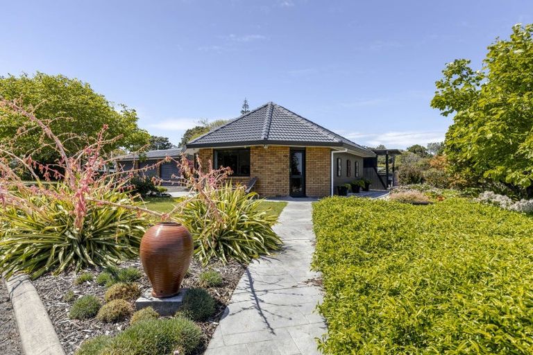 Photo of property in 1179 Devon Road, Bell Block, New Plymouth, 4373