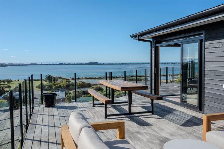 Photo of property in 29 Soleares Avenue, Mount Pleasant, Christchurch, 8081