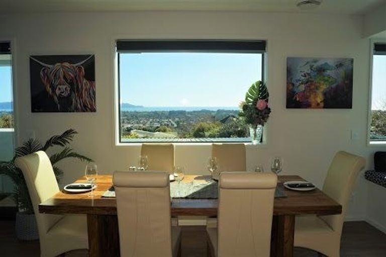 Photo of property in 9 Tui Crescent, Waikanae, 5036