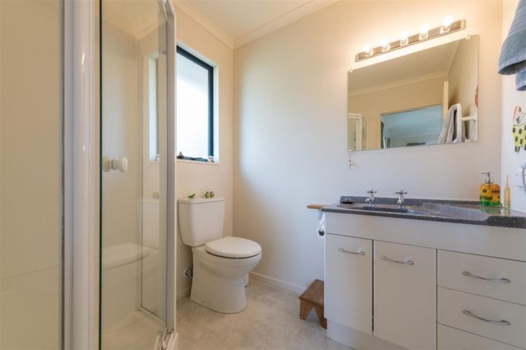 Photo of property in 38 Malthouse Crescent, Brightwater, 7022