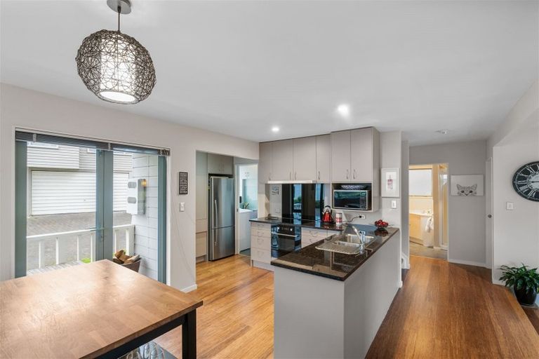 Photo of property in 3/161a Mokoia Road, Birkenhead, Auckland, 0626