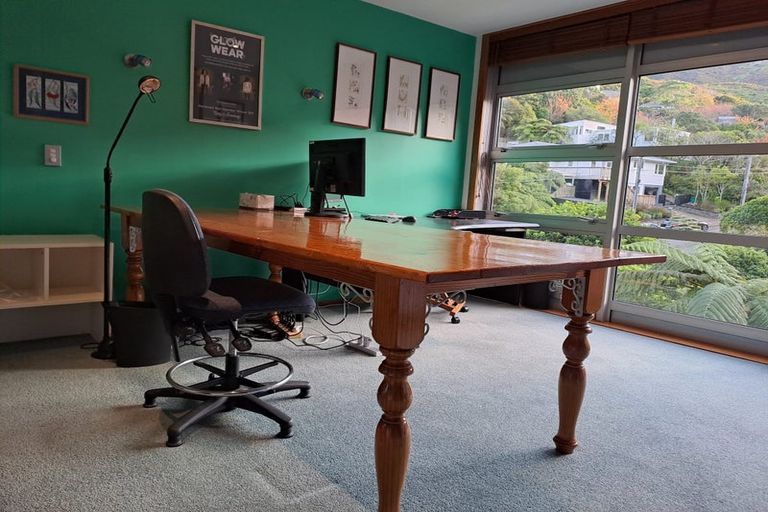 Photo of property in 72 Awarua Street, Ngaio, Wellington, 6035