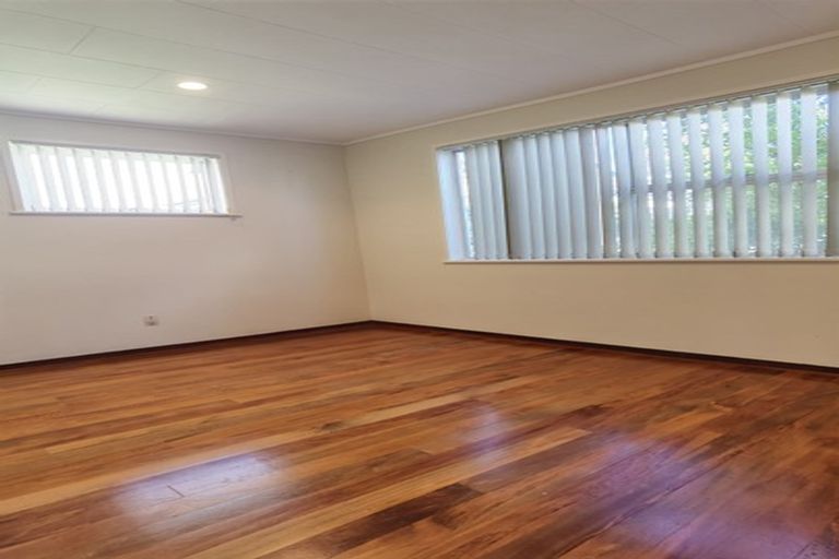 Photo of property in 22 Reelick Avenue, Pakuranga Heights, Auckland, 2010