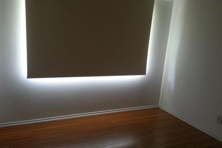 Photo of property in 23 Mawney Road, Henderson, Auckland, 0610