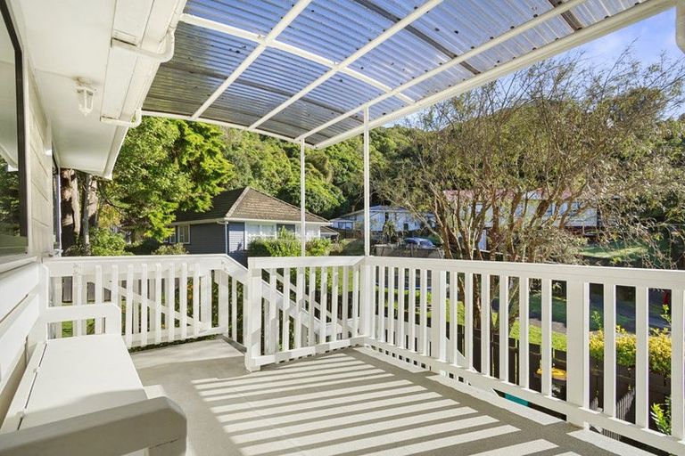 Photo of property in 13 Forglen Place, Tawa, Wellington, 5028