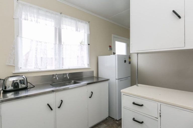 Photo of property in 805 Lawrence Street, Akina, Hastings, 4122