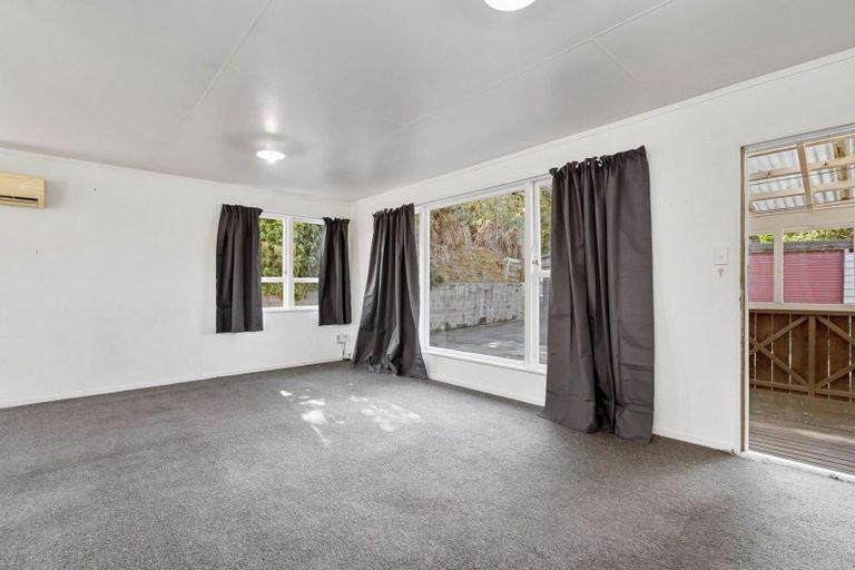 Photo of property in 10 Memorial Drive, Parahaki, Whangarei, 0112