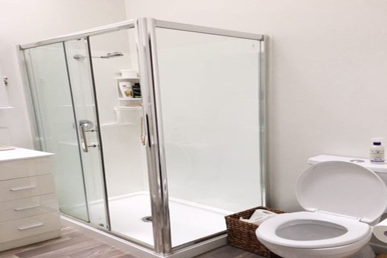 Photo of property in 105 Kaikorai Valley Road, Glenross, Dunedin, 9011